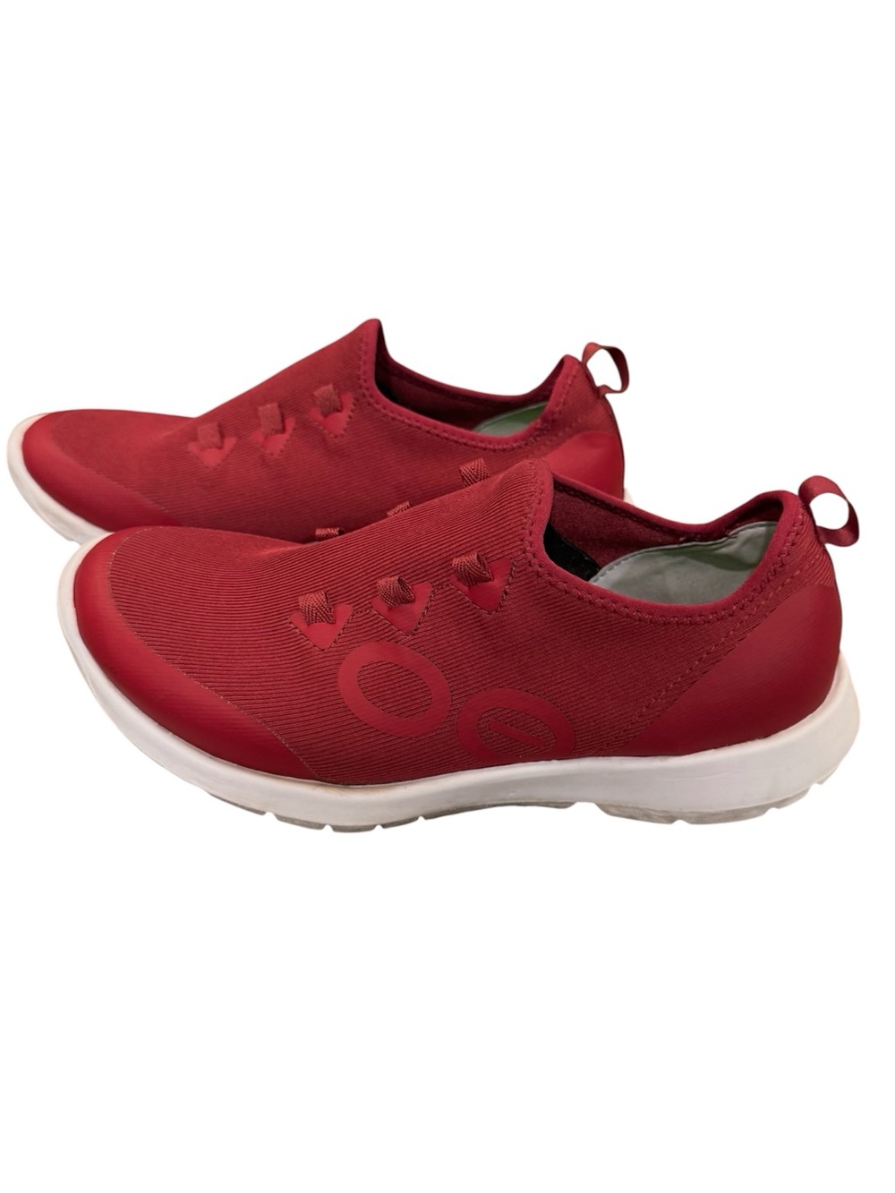 Oofas slip on sneakers size 9